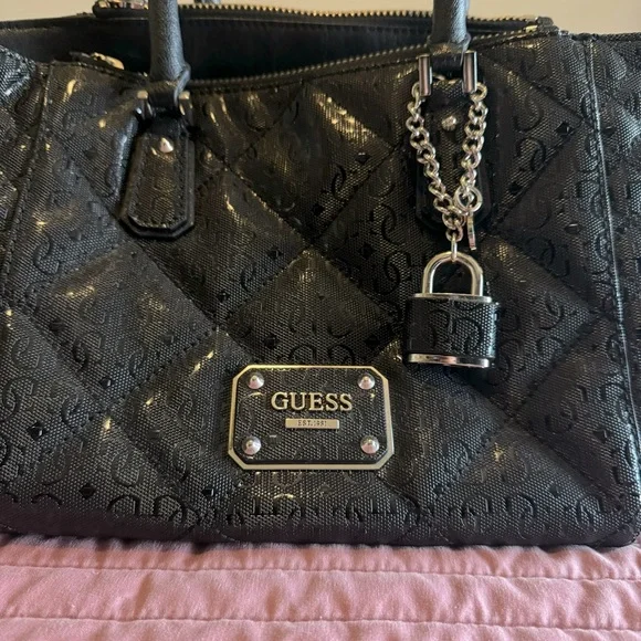 Guess Brand Purse - Picture 9 of 10